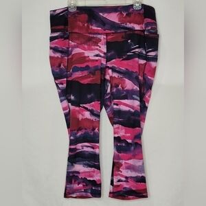 LIVI High-Rise Capri Leggings - Size 18/20
